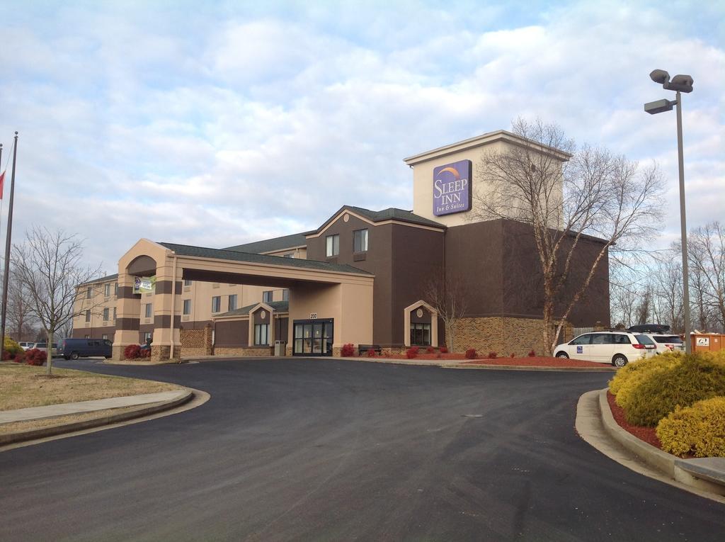 Sleep Inn & Suites Kingsport Tricities Airport Exterior photo